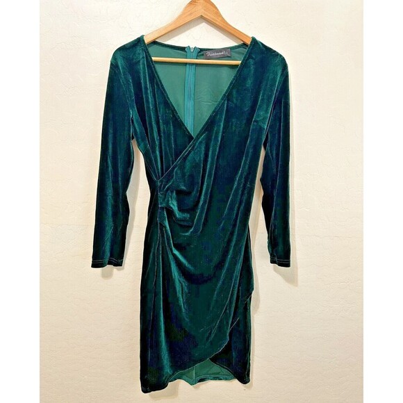 Womans Velvet Emerald Green Mini Dress Size L Whimsigoth Vampire Event Prom Gala - Picture 1 of 13